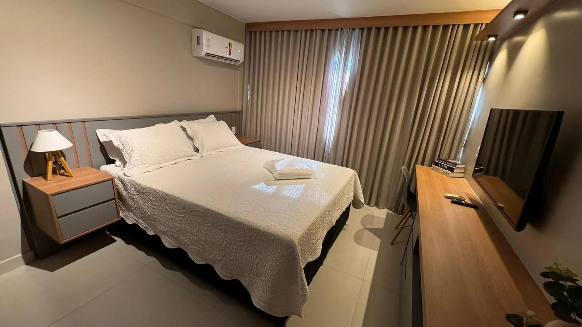 Flat Asa Norte Cln 106 C Brazíliaváros 0*,  Brazília